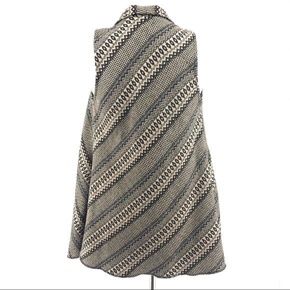 Staring at Stars Tan & Gray Vest, Size S - Picture 4 of 7